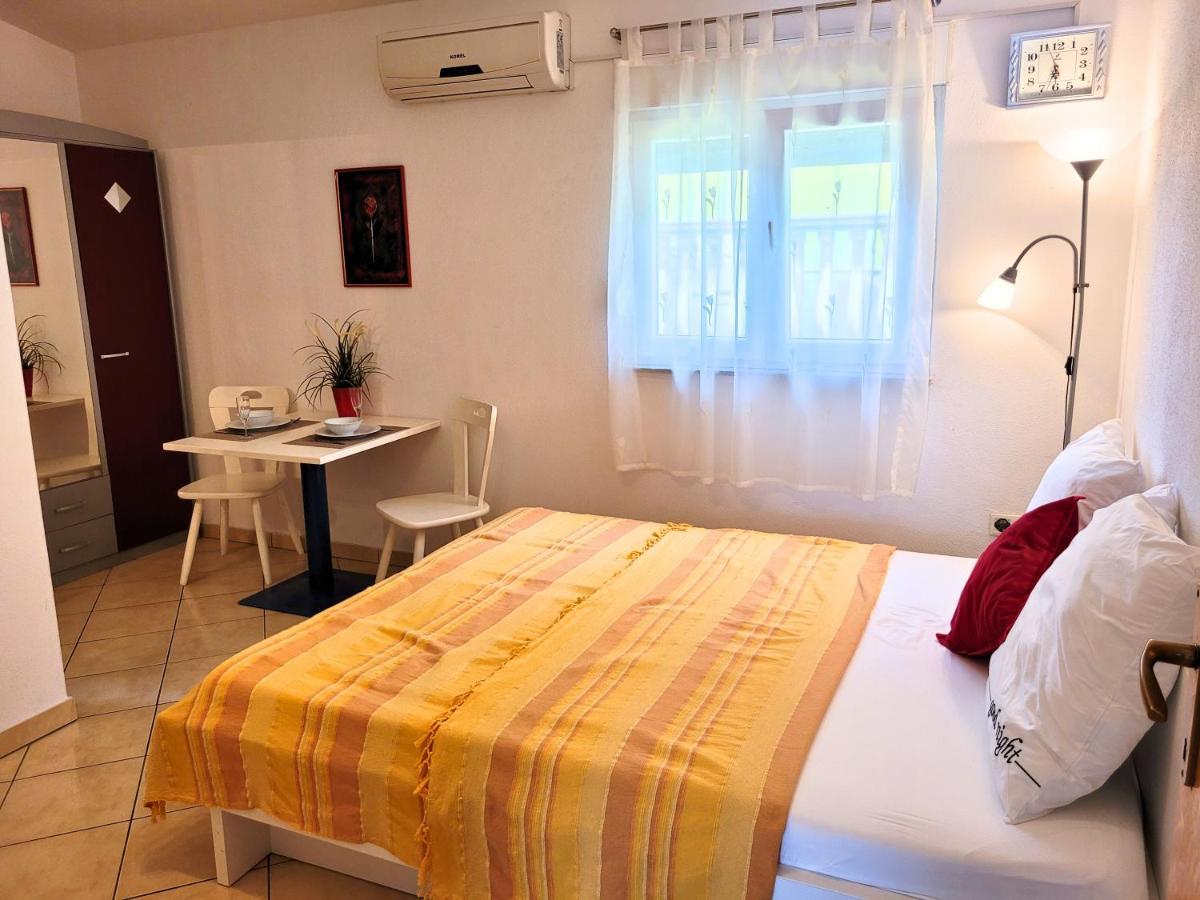 Apartment Jelena Vir Kültér fotó